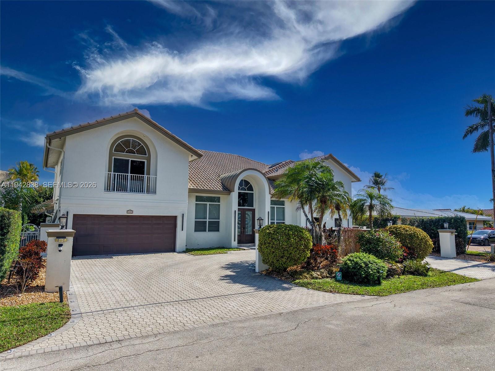 VENETIAN ISLES 3RD SEC - Residential