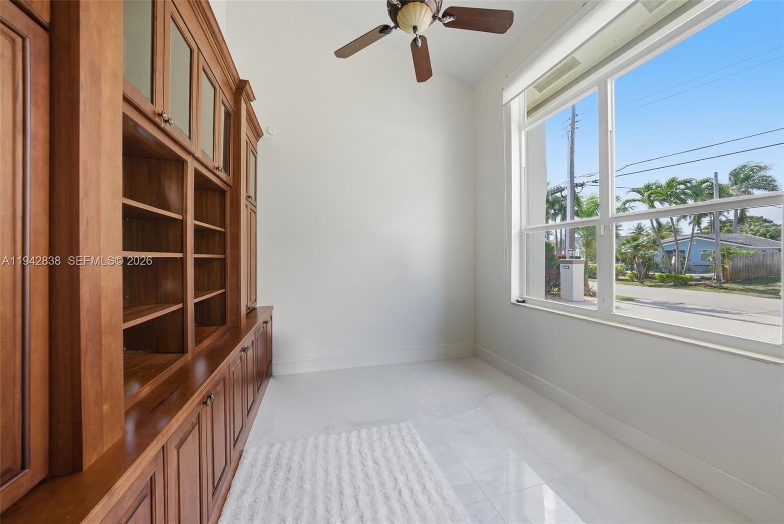 VENETIAN ISLES 3RD SEC - Residential