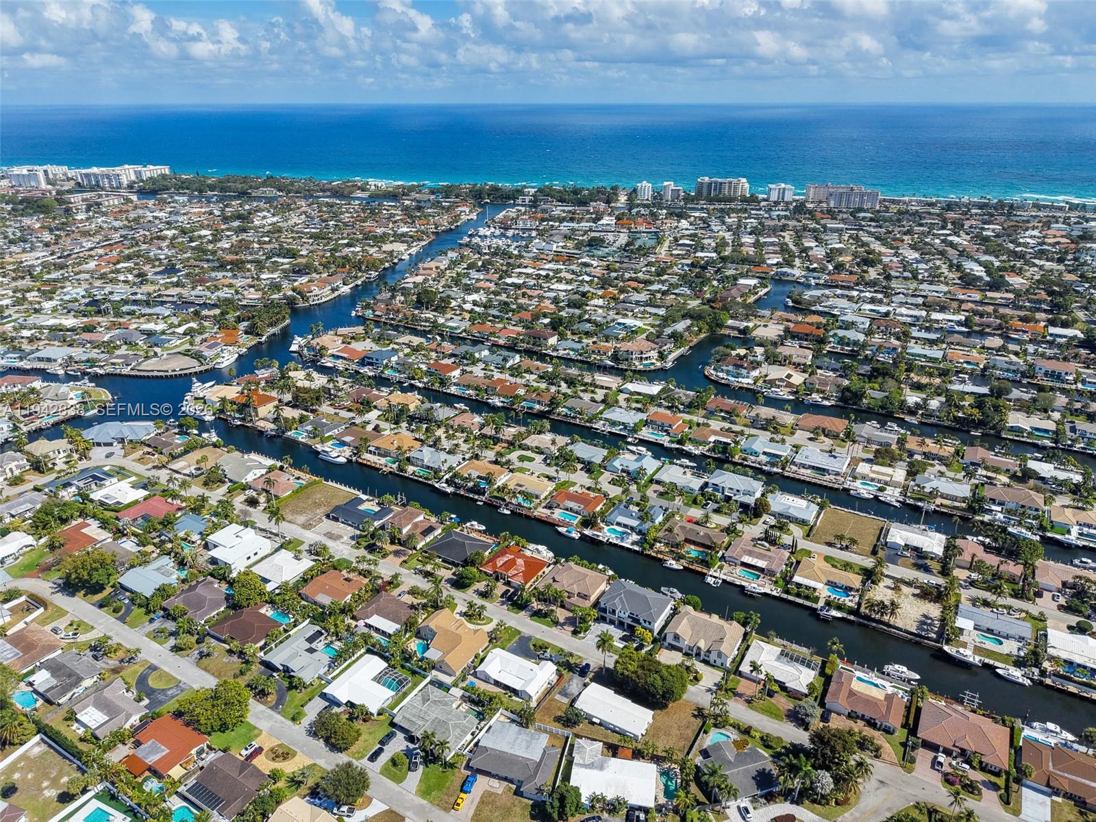 VENETIAN ISLES 3RD SEC - Residential