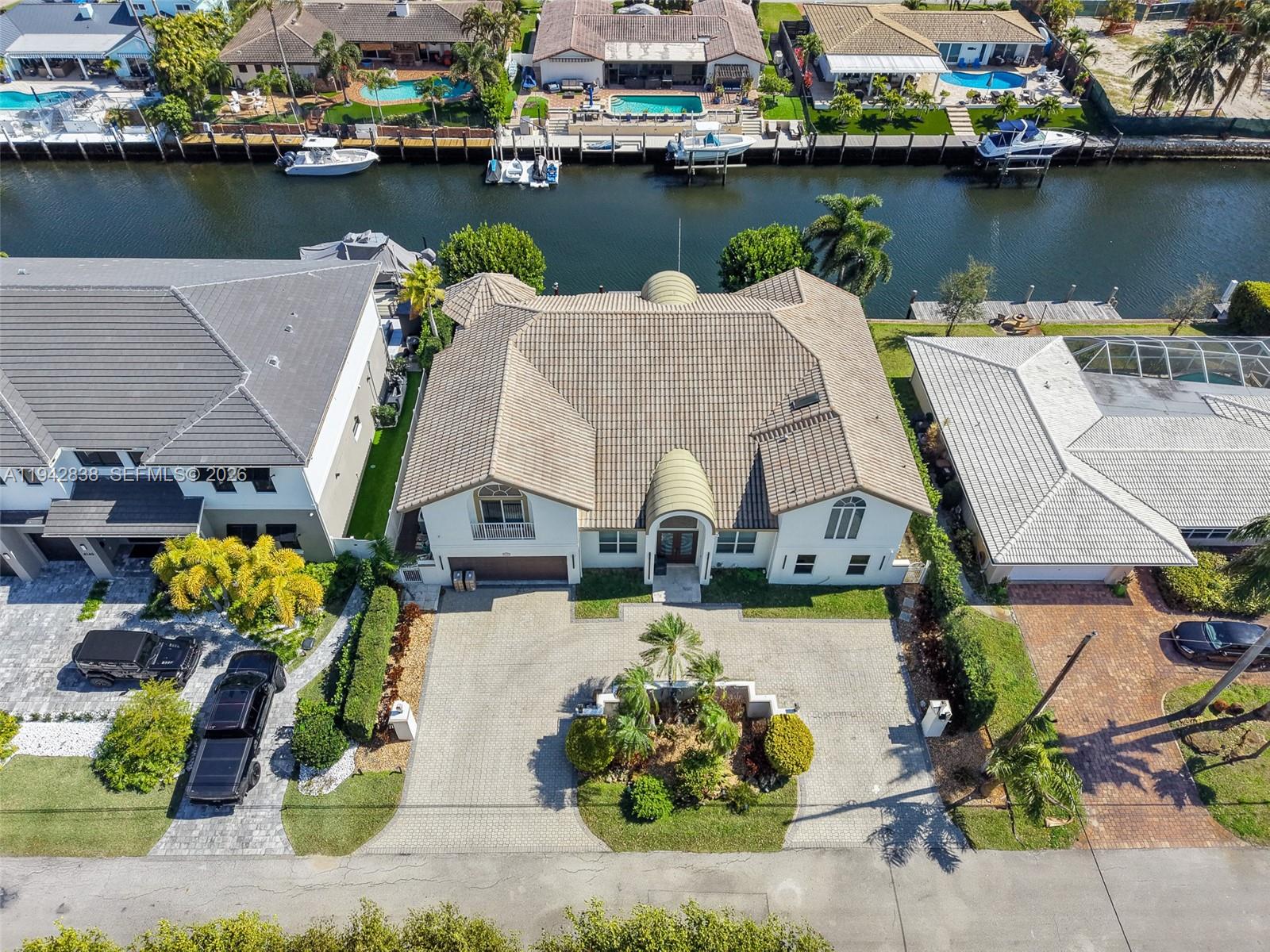 VENETIAN ISLES 3RD SEC - Residential