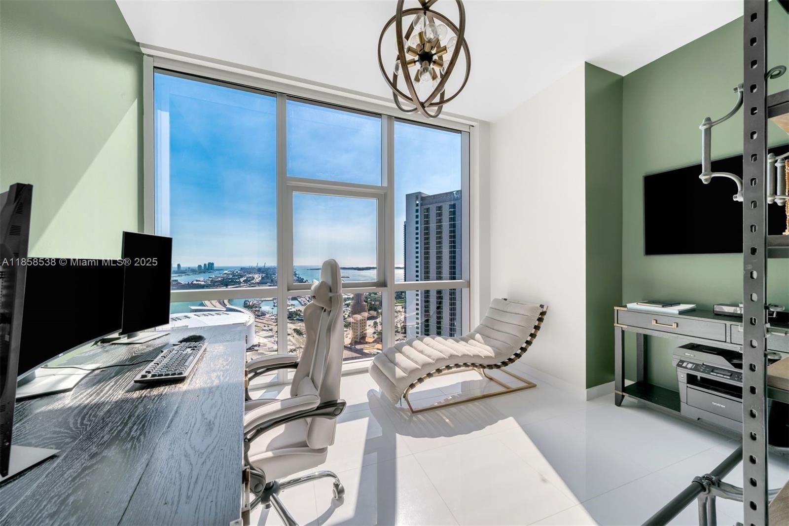 PARAMOUNT MIAMI WORLDCENT - Residential