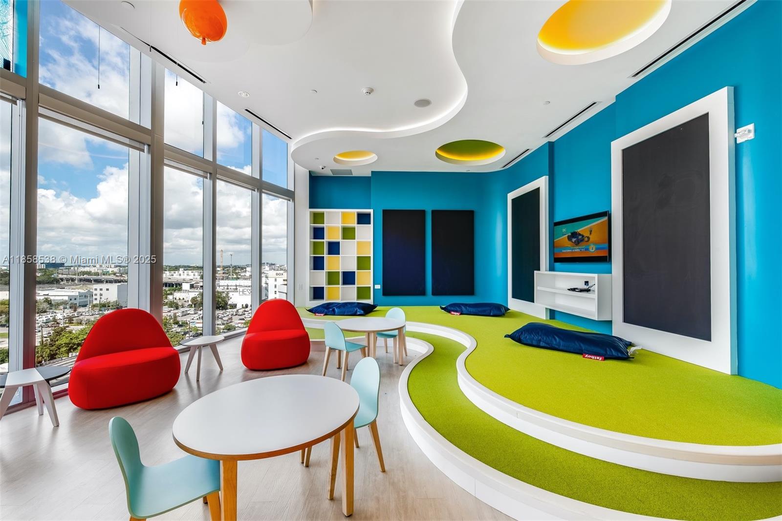 PARAMOUNT MIAMI WORLDCENT - Residential