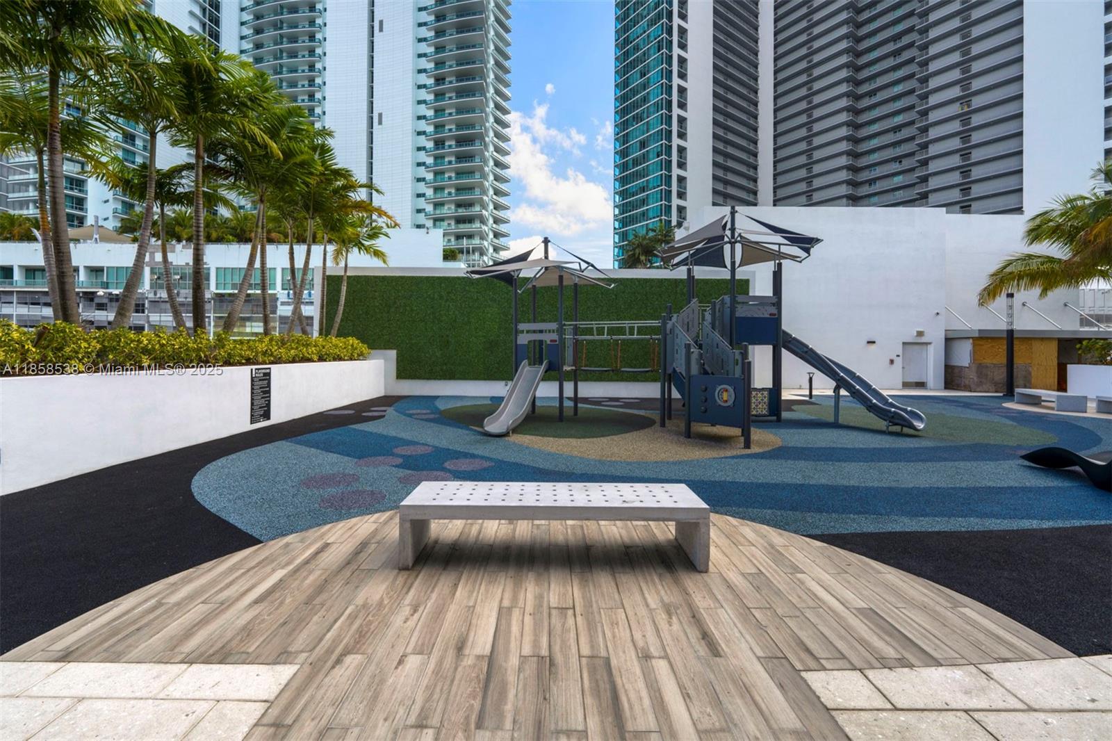 PARAMOUNT MIAMI WORLDCENT - Residential