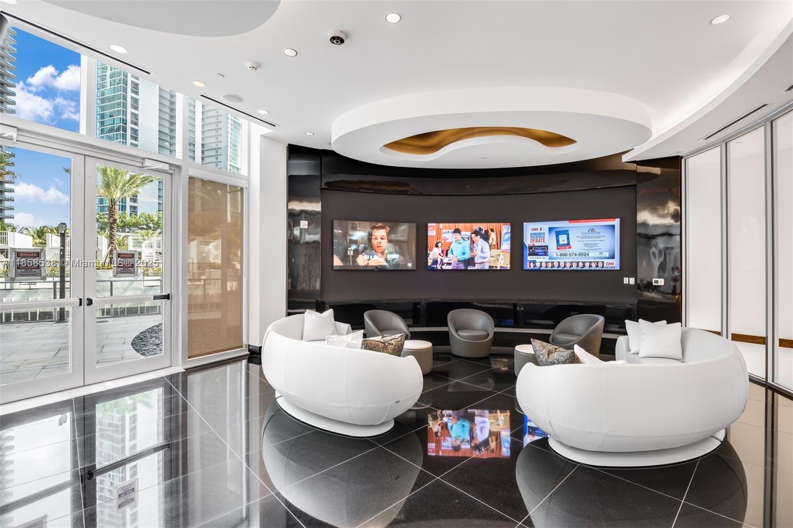 PARAMOUNT MIAMI WORLDCENT - Residential