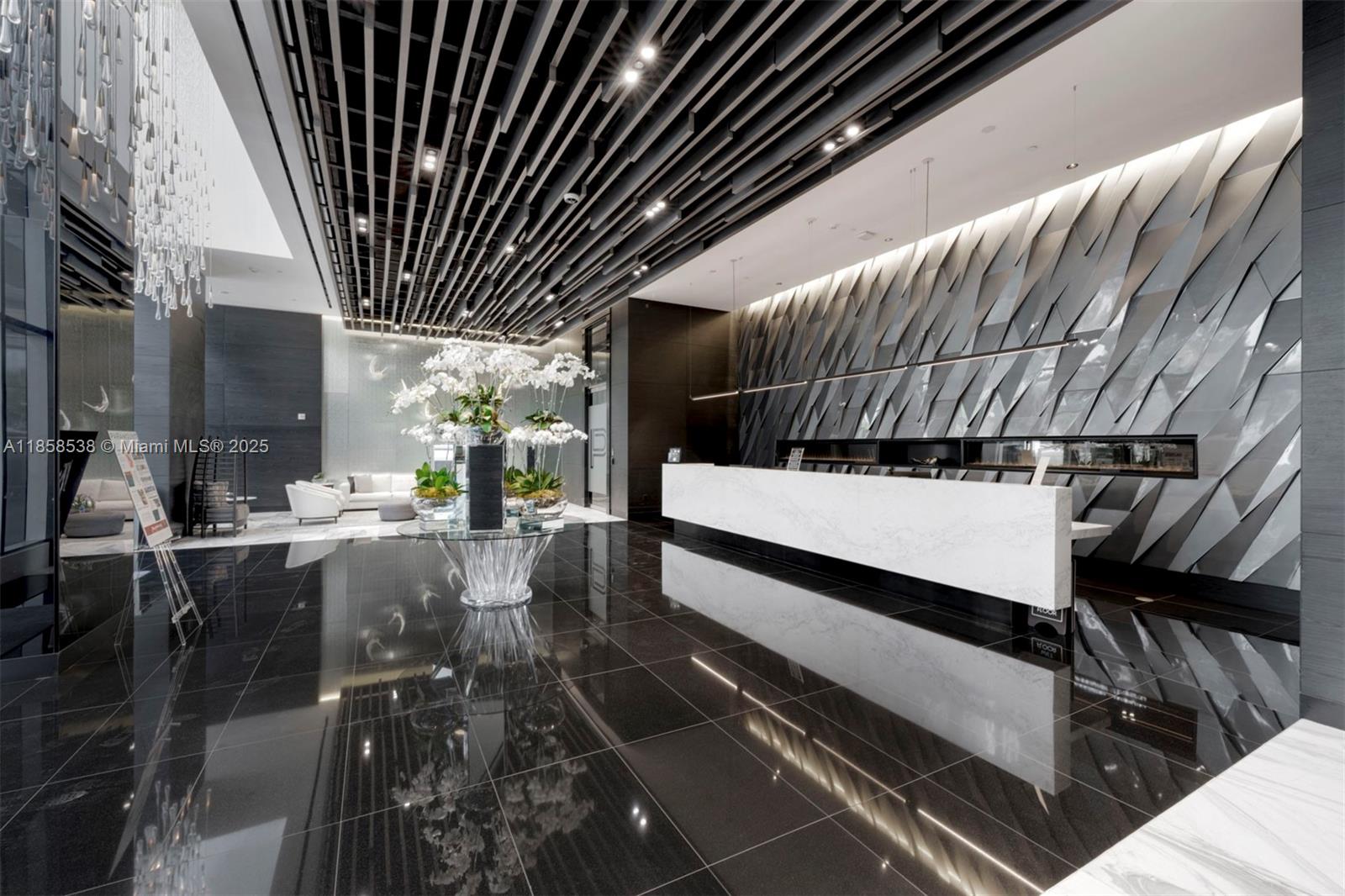 PARAMOUNT MIAMI WORLDCENT - Residential