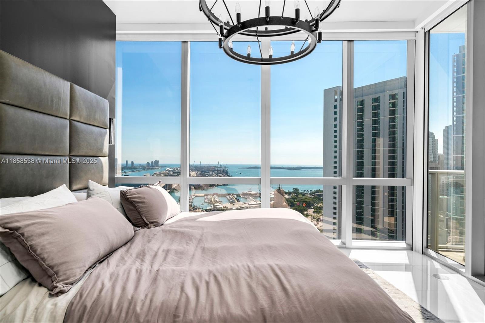 PARAMOUNT MIAMI WORLDCENT - Residential