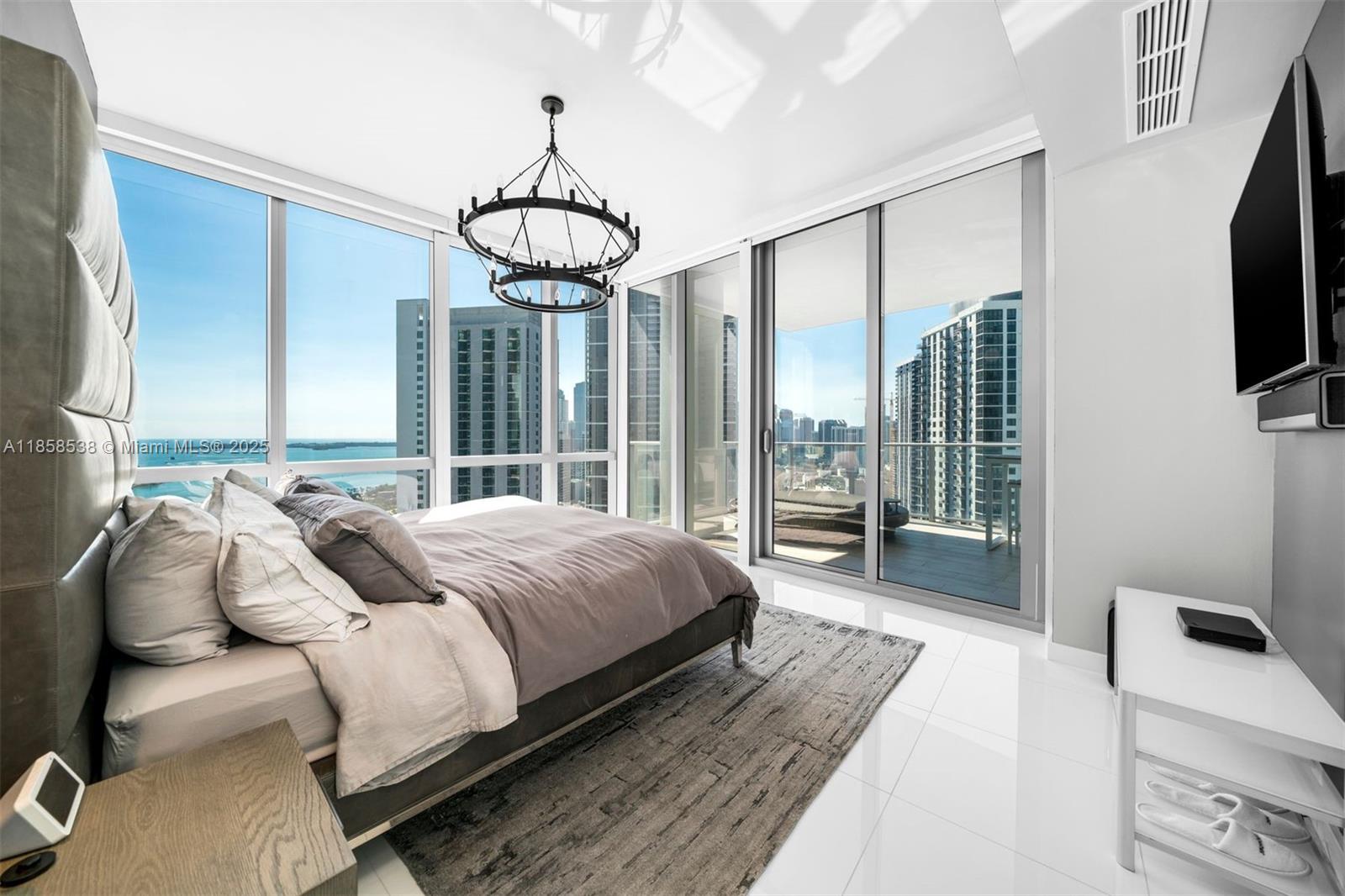 PARAMOUNT MIAMI WORLDCENT - Residential