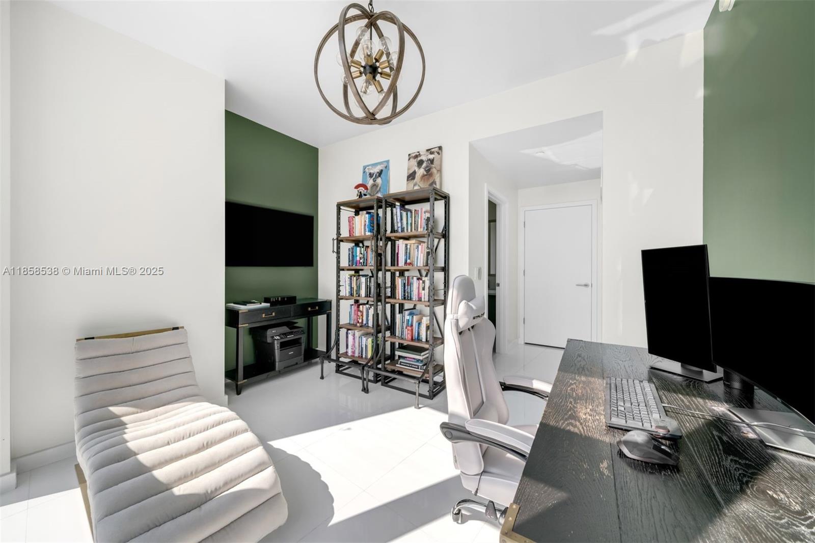 PARAMOUNT MIAMI WORLDCENT - Residential