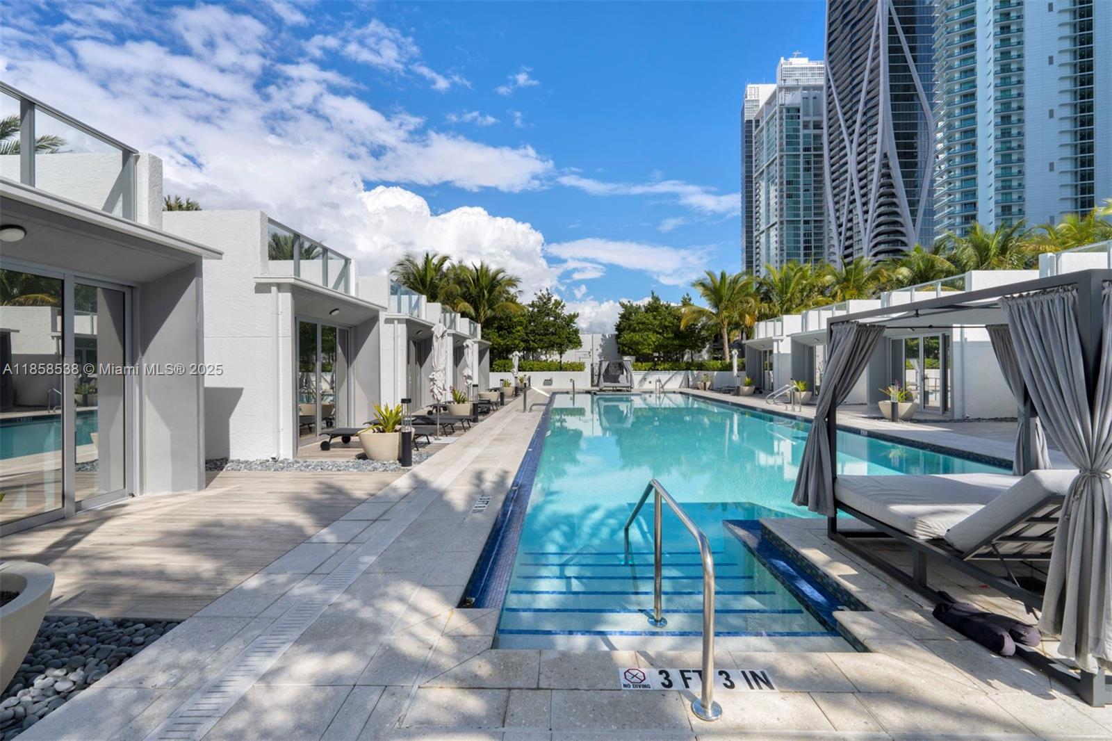 PARAMOUNT MIAMI WORLDCENT - Residential