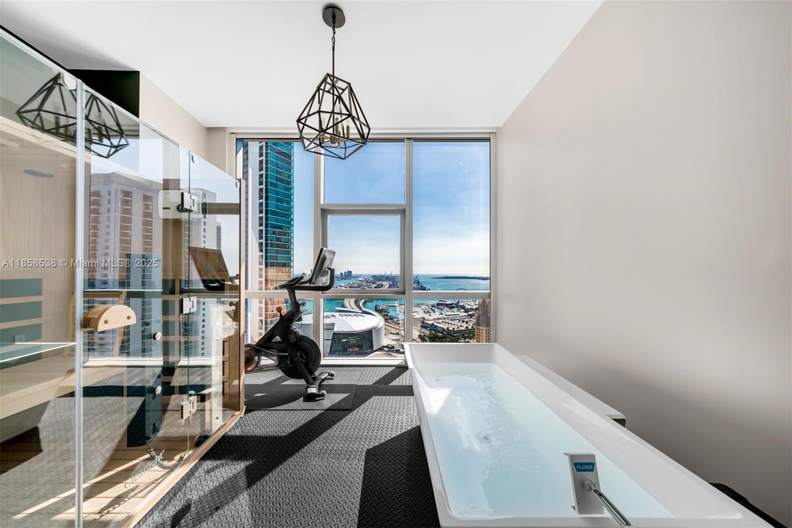 PARAMOUNT MIAMI WORLDCENT - Residential