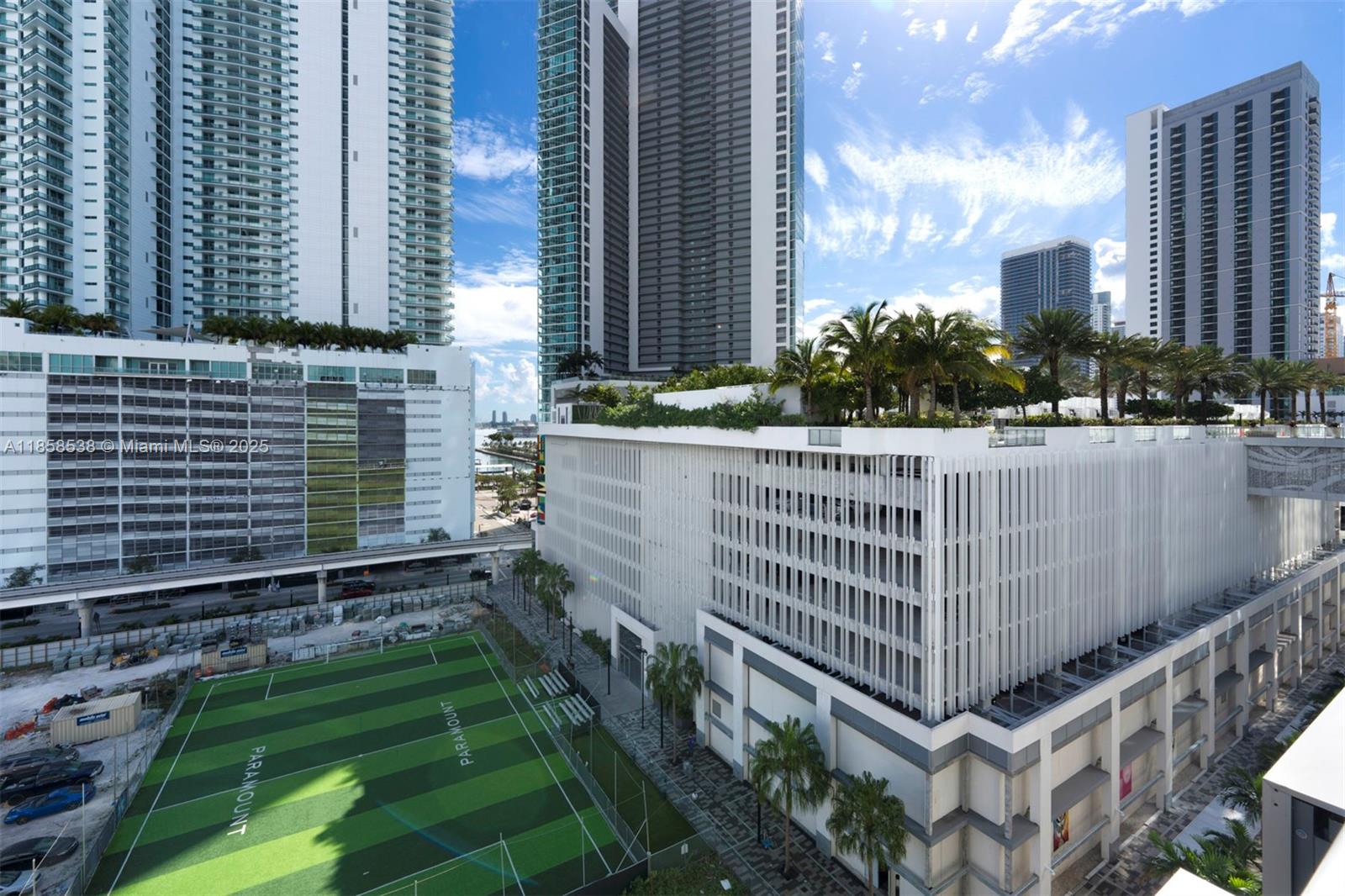 PARAMOUNT MIAMI WORLDCENT - Residential