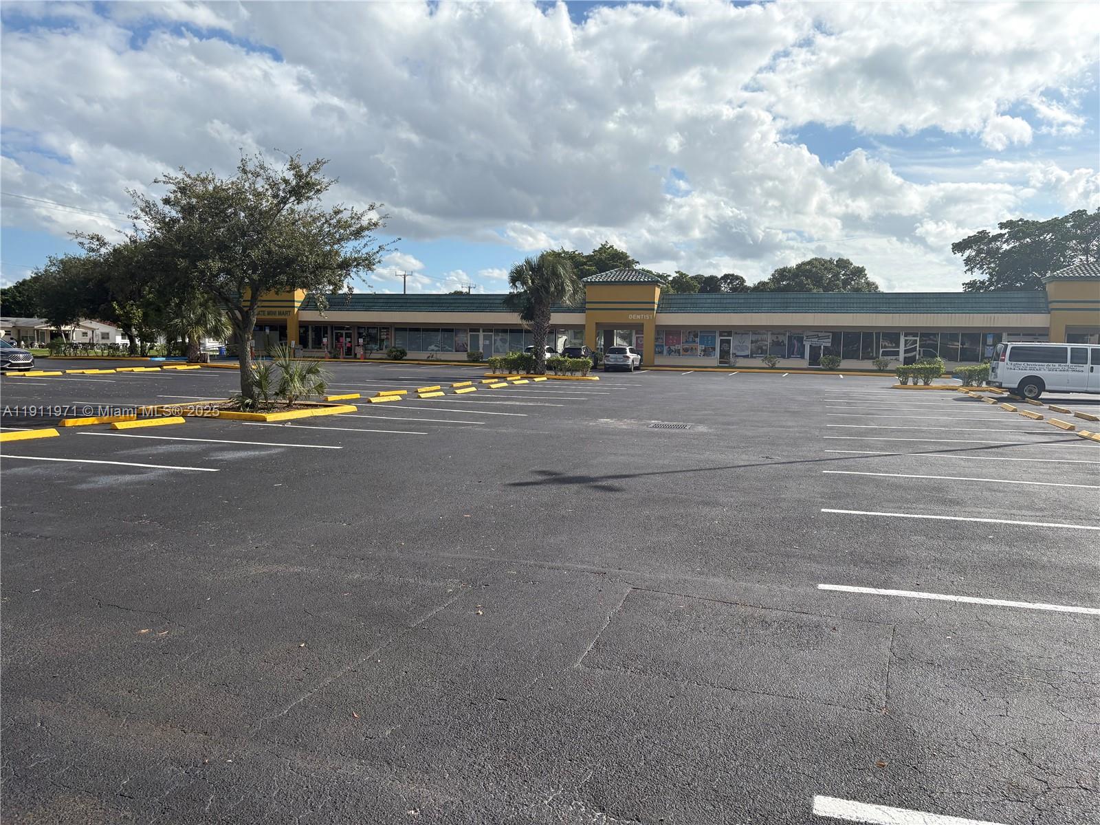 3 OF PALM SPRINGS 1 CONDO - Residential Lease