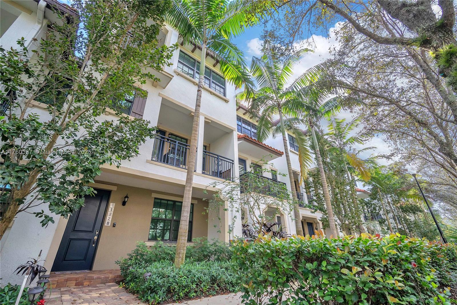 Rental Property at 11328 Sw 15th St 11328, Pembroke Pines, Miami-Dade County, Florida - Bedrooms: 3 
Bathrooms: 4  - $3,600 MO.