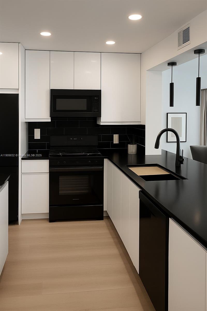 BRIARWINDS CONDO PH II - Residential Lease