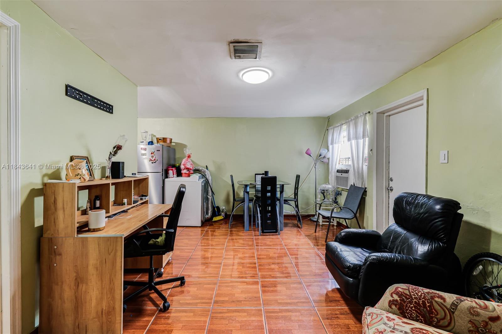 1ST ADDN PINEWOOD PK - Residential Income