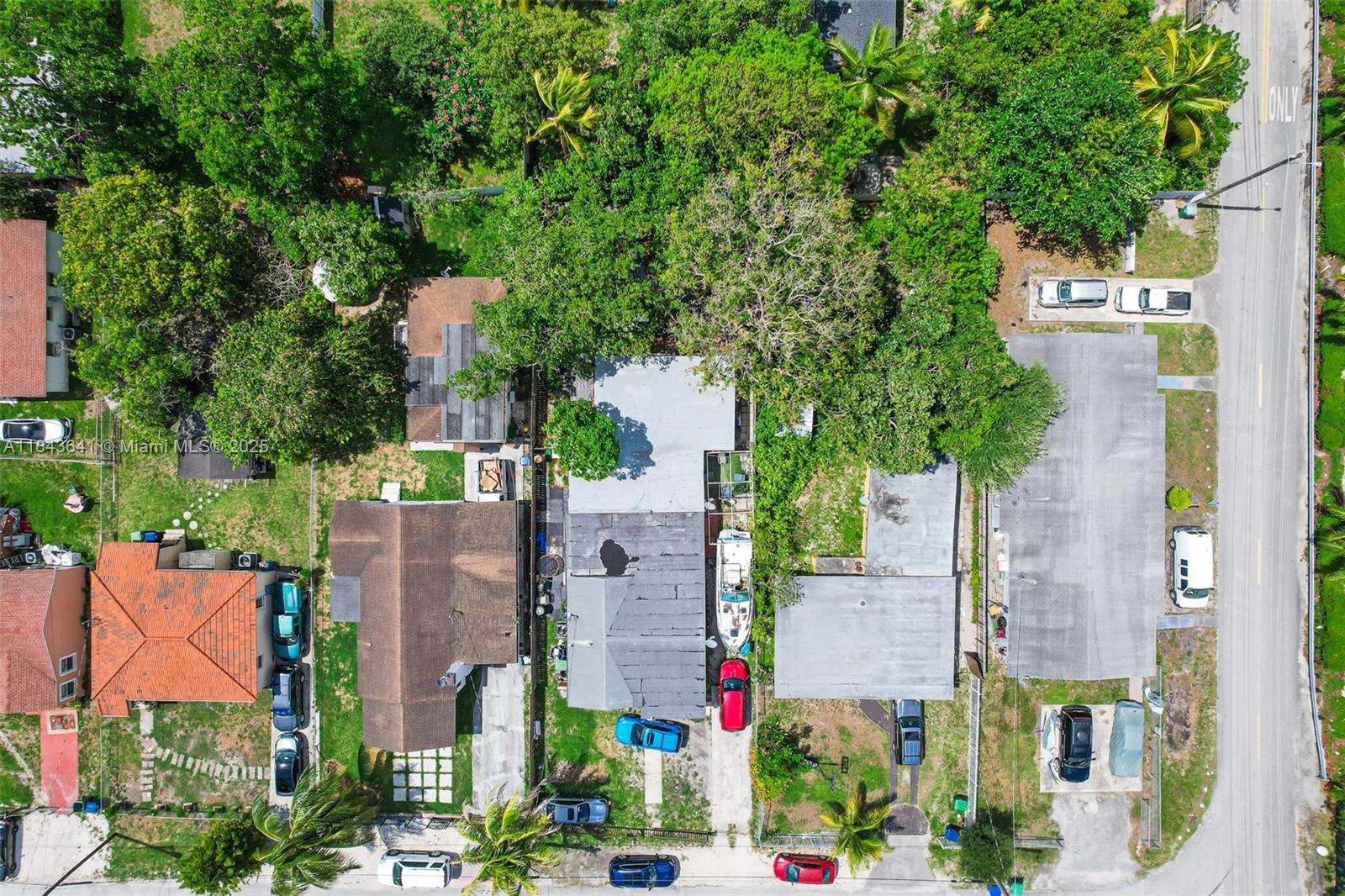 1ST ADDN PINEWOOD PK - Residential Income