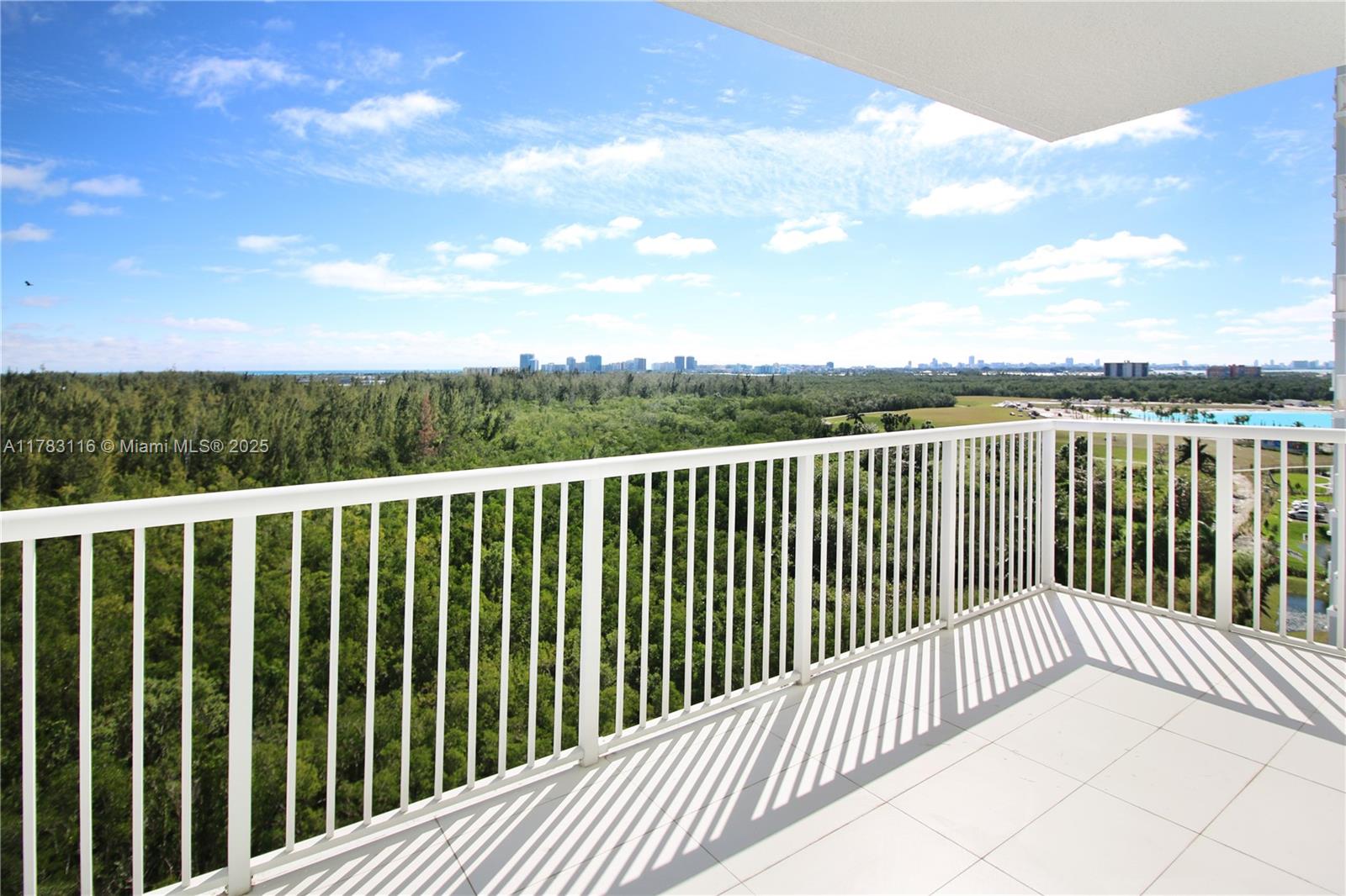 THE OAKS I CONDO - Residential