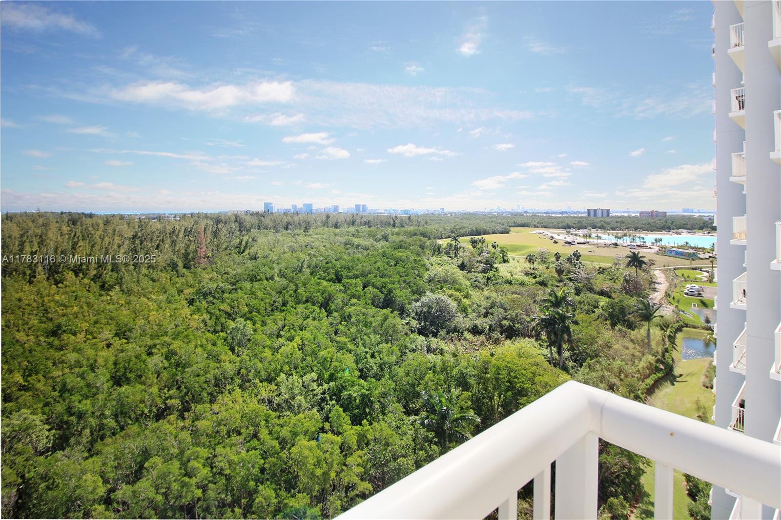 THE OAKS I CONDO - Residential