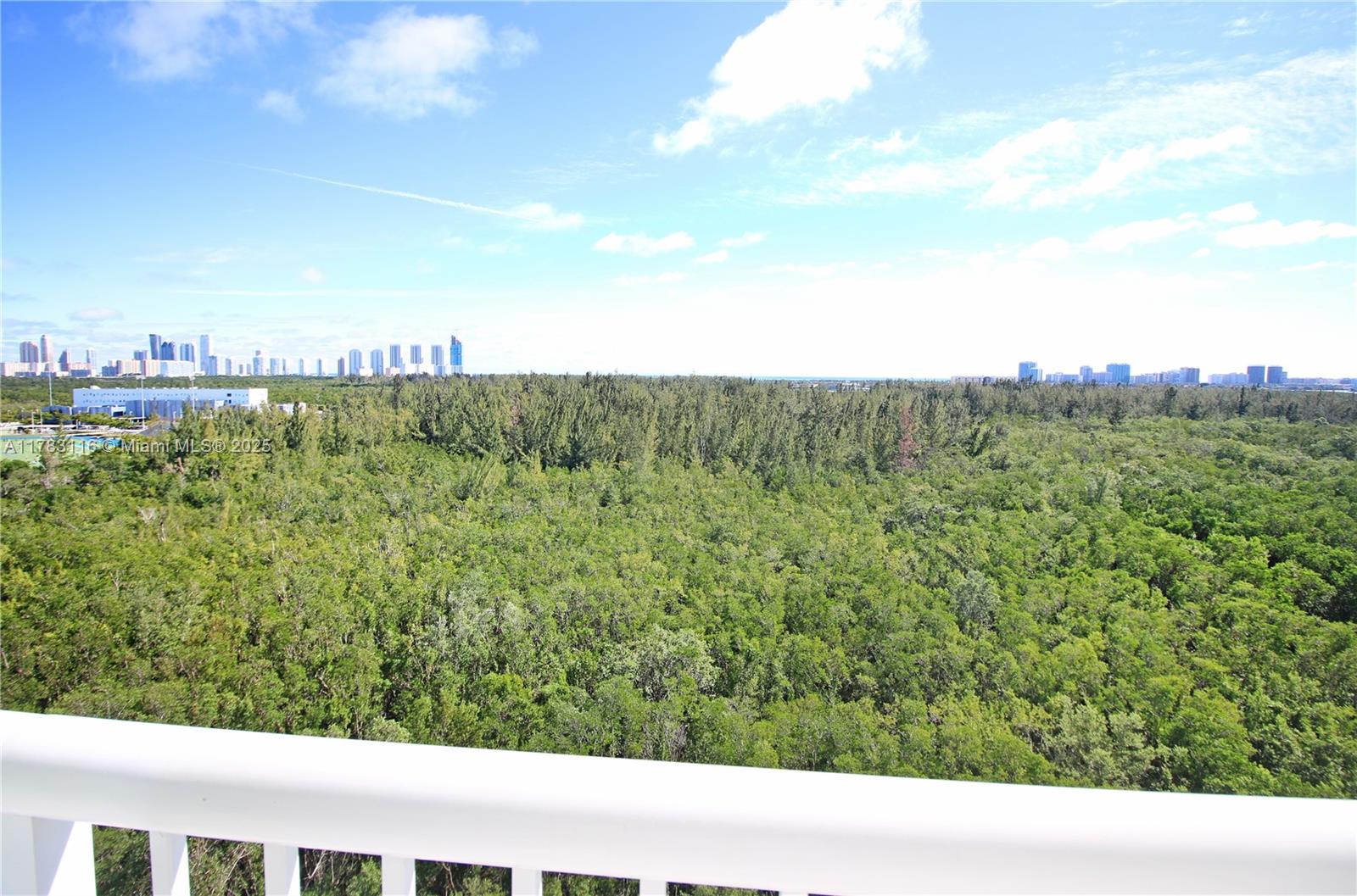 THE OAKS I CONDO - Residential