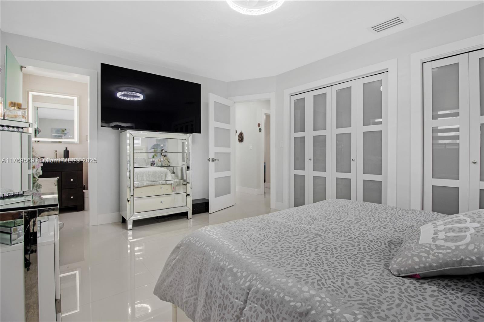 DARLINGTON MANOR - Residential
