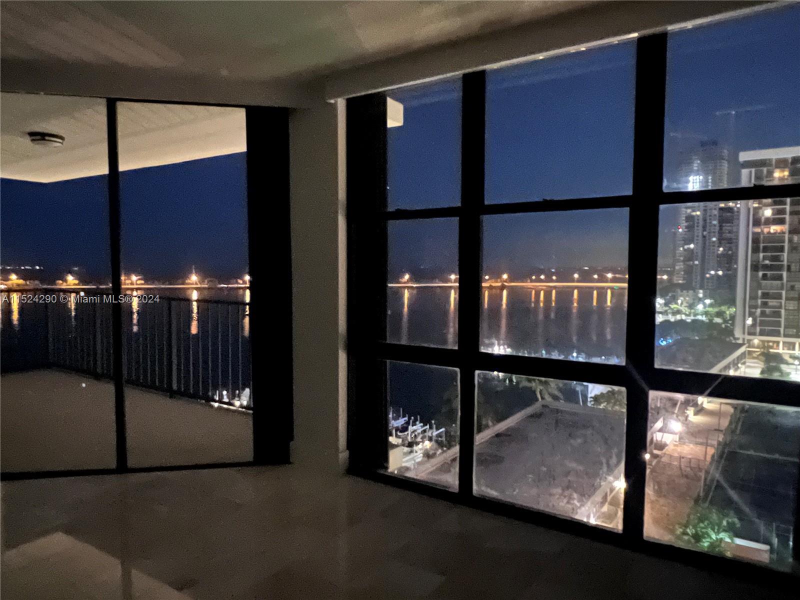 BRICKELL PLACE CONDO - Residential Lease