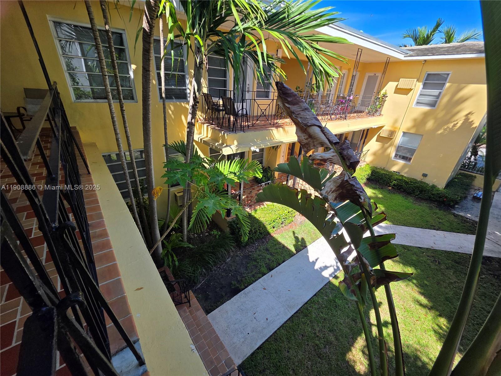 ALTOS DEL MAR NO 3 - Residential Lease