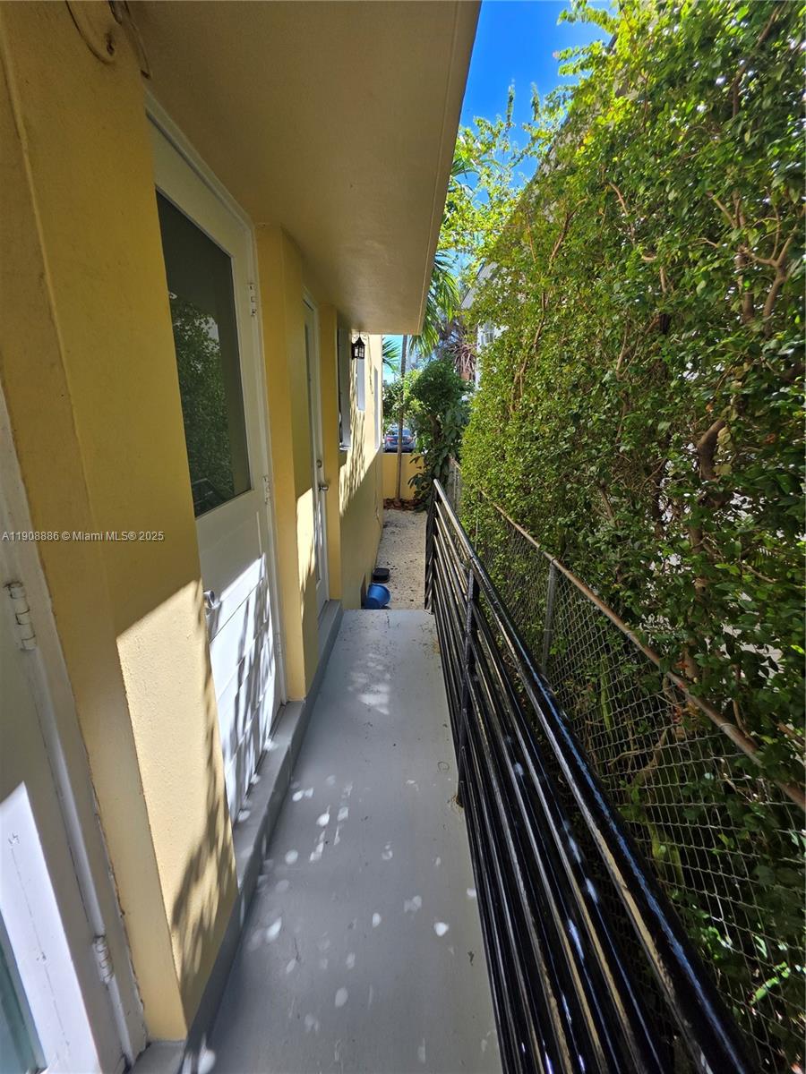 ALTOS DEL MAR NO 3 - Residential Lease