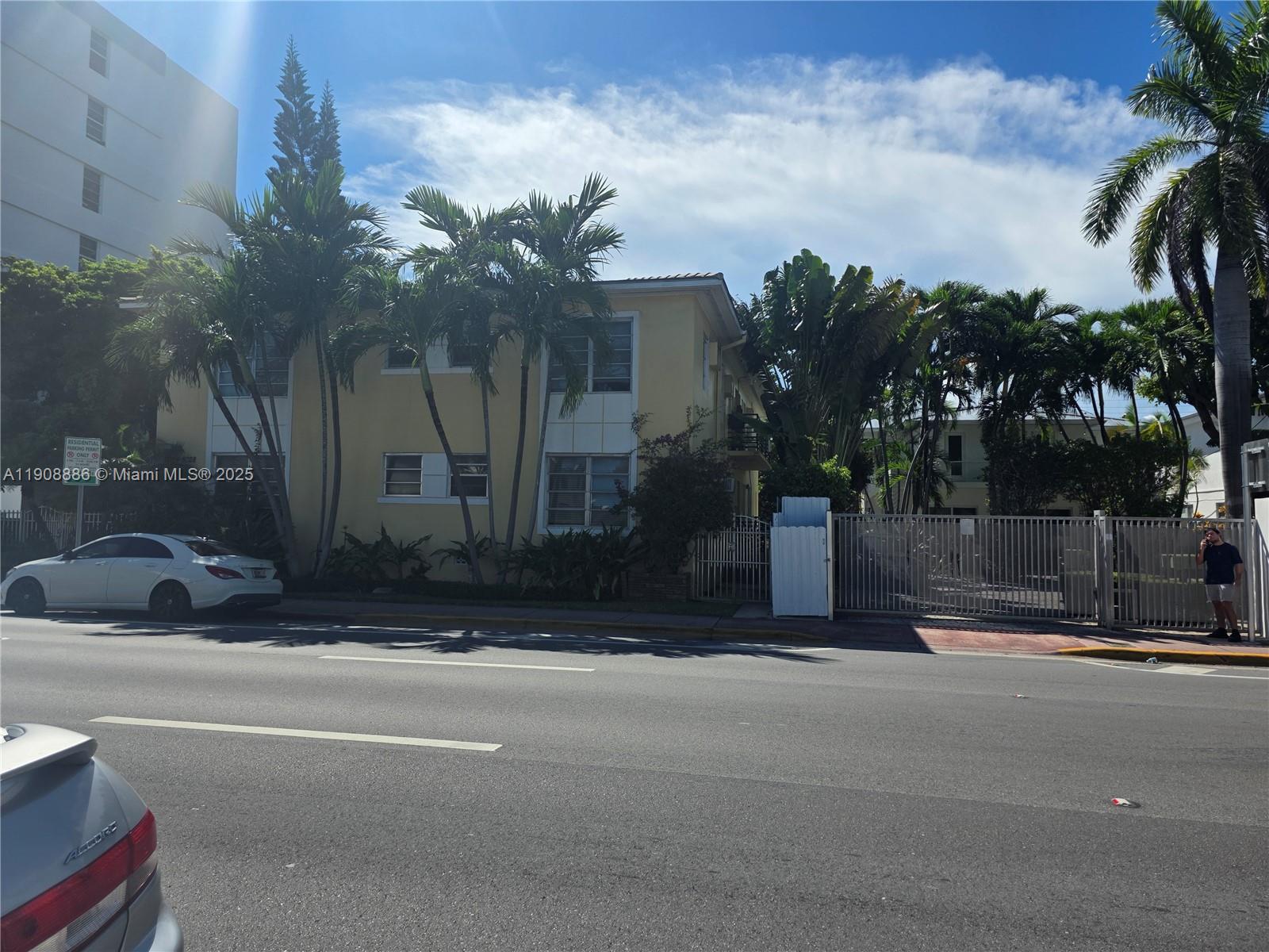 ALTOS DEL MAR NO 3 - Residential Lease