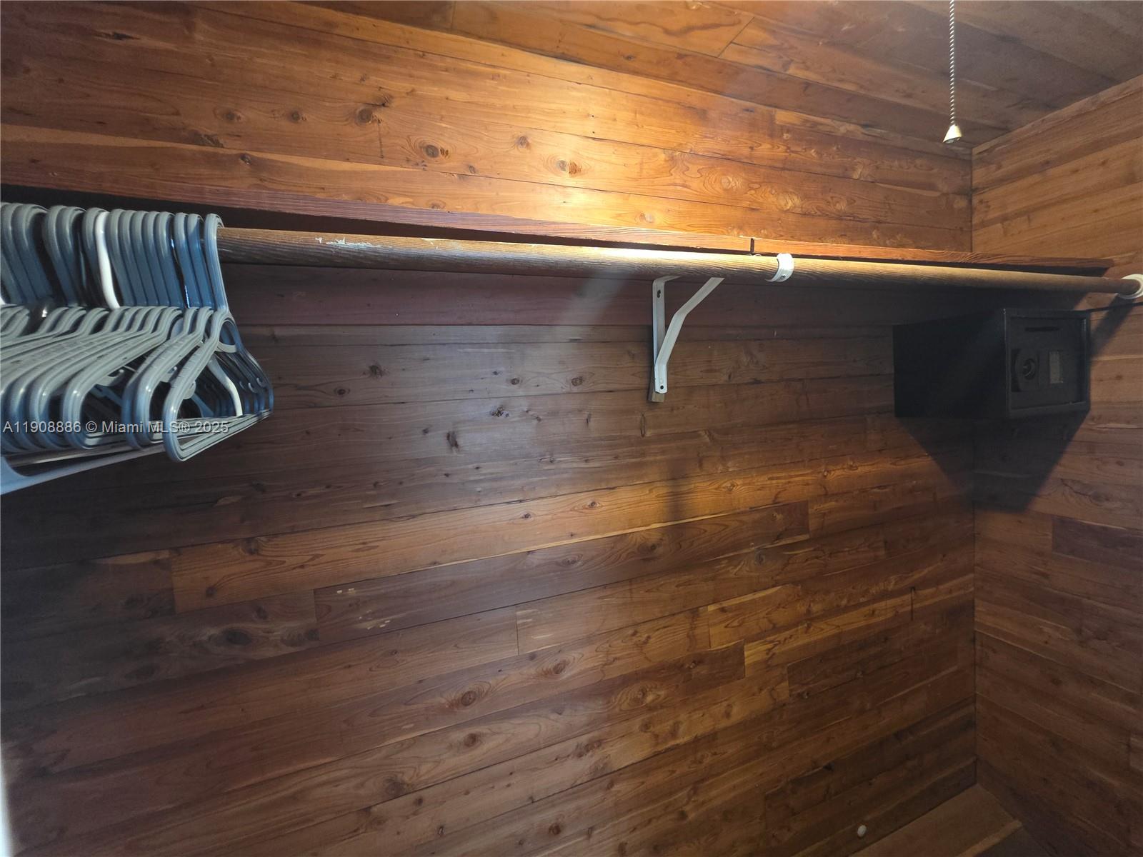 ALTOS DEL MAR NO 3 - Residential Lease