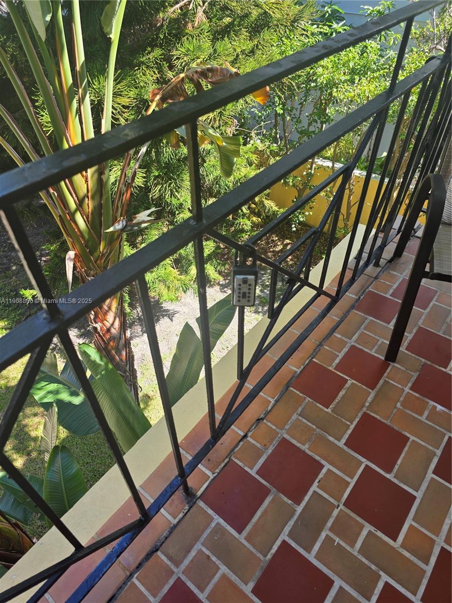 ALTOS DEL MAR NO 3 - Residential Lease