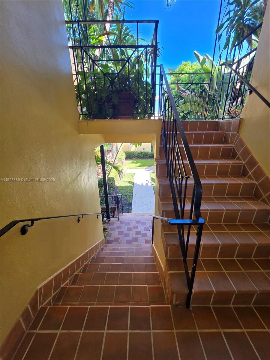 ALTOS DEL MAR NO 3 - Residential Lease