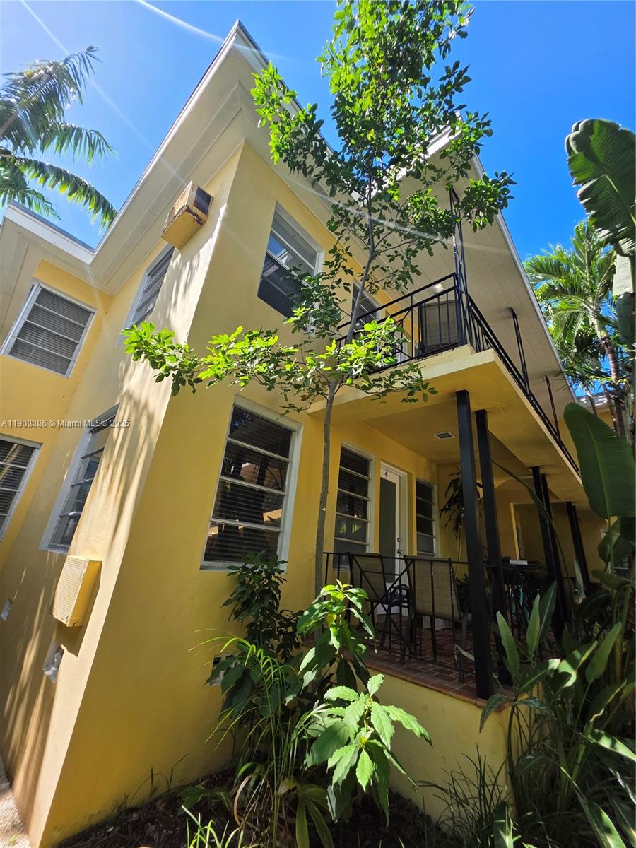 ALTOS DEL MAR NO 3 - Residential Lease