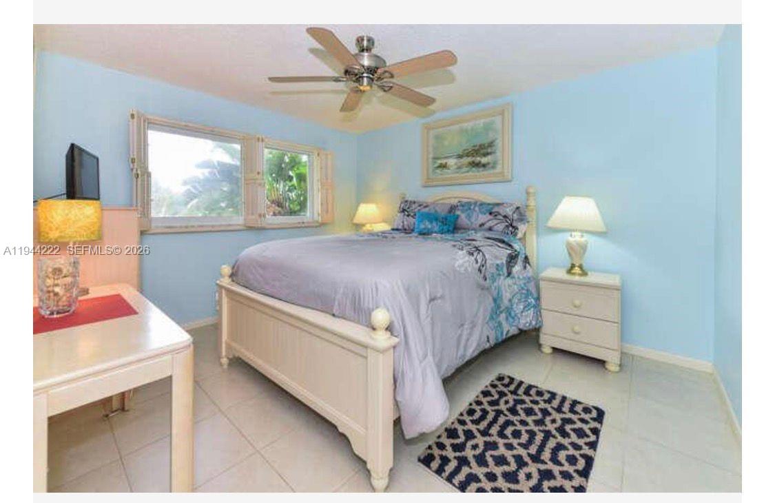 VILLAGE ROYALE GREENWOOD - Residential