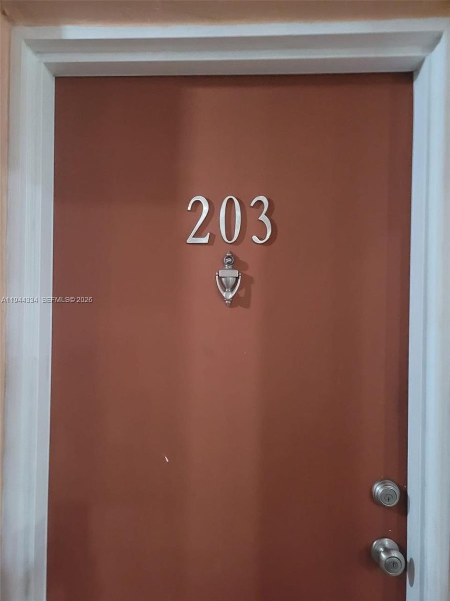 COMFORTABLE AND CENTRALLY LOCATED APARTMENT, 2 /2 BATHROOMS, REMODELED KITCHEN, NEW APPLIANCES, CERAMIC TILE FLOORS, WASHER AND DRYER INSIDE THE UNIT,BALCONY AND VERY SPACIOUS MASTER BEDROOM ,GATED COMMUNITY, ONE ASSIGNED PARKING SPACE AND PLENTY OF VISITOR PARKING. SMALL PETS OK.
FOR INFORMATION CONTAC LARISA 7863980733 PLEASE TEX MES. or email larilamar07@gmail.com