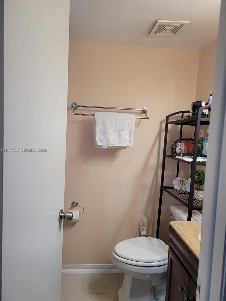 ALAMEDA TOWER 2 CONDO - Residential