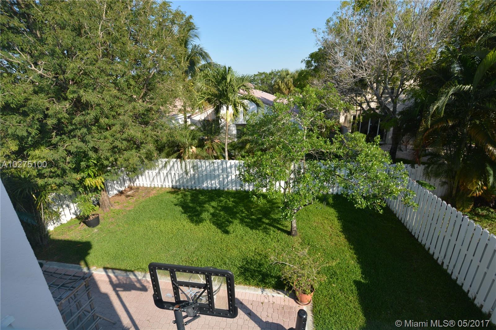 TOWNGATE - Residential