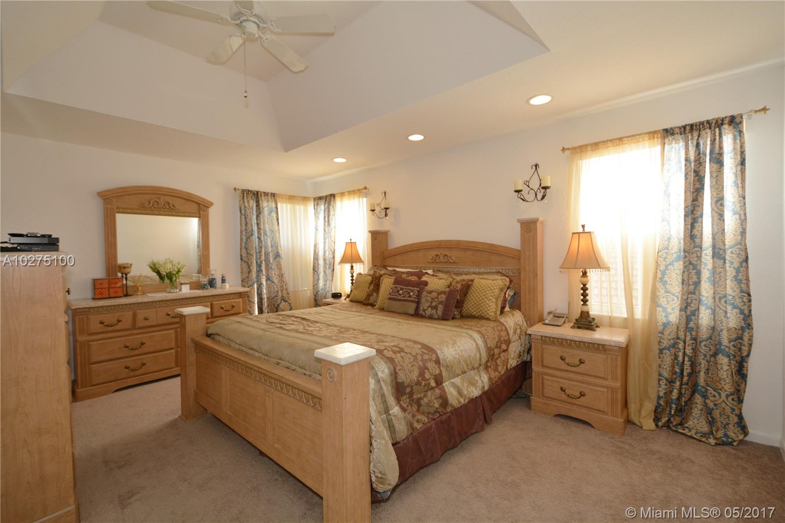 TOWNGATE - Residential