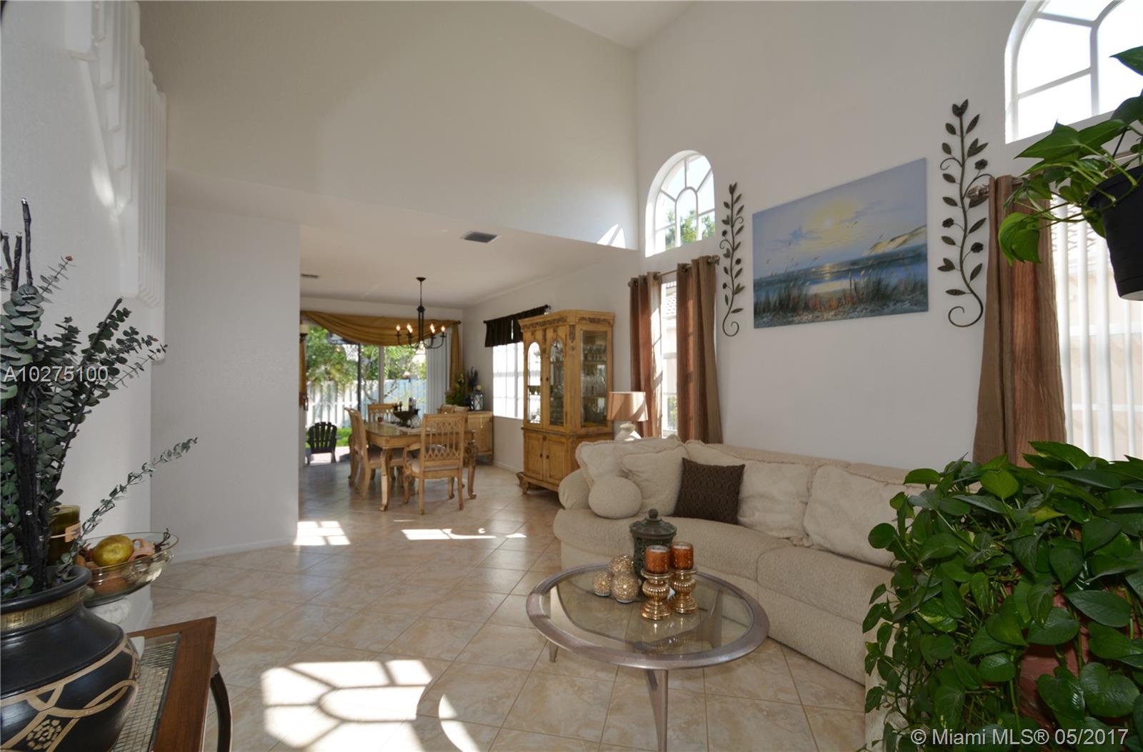 TOWNGATE - Residential