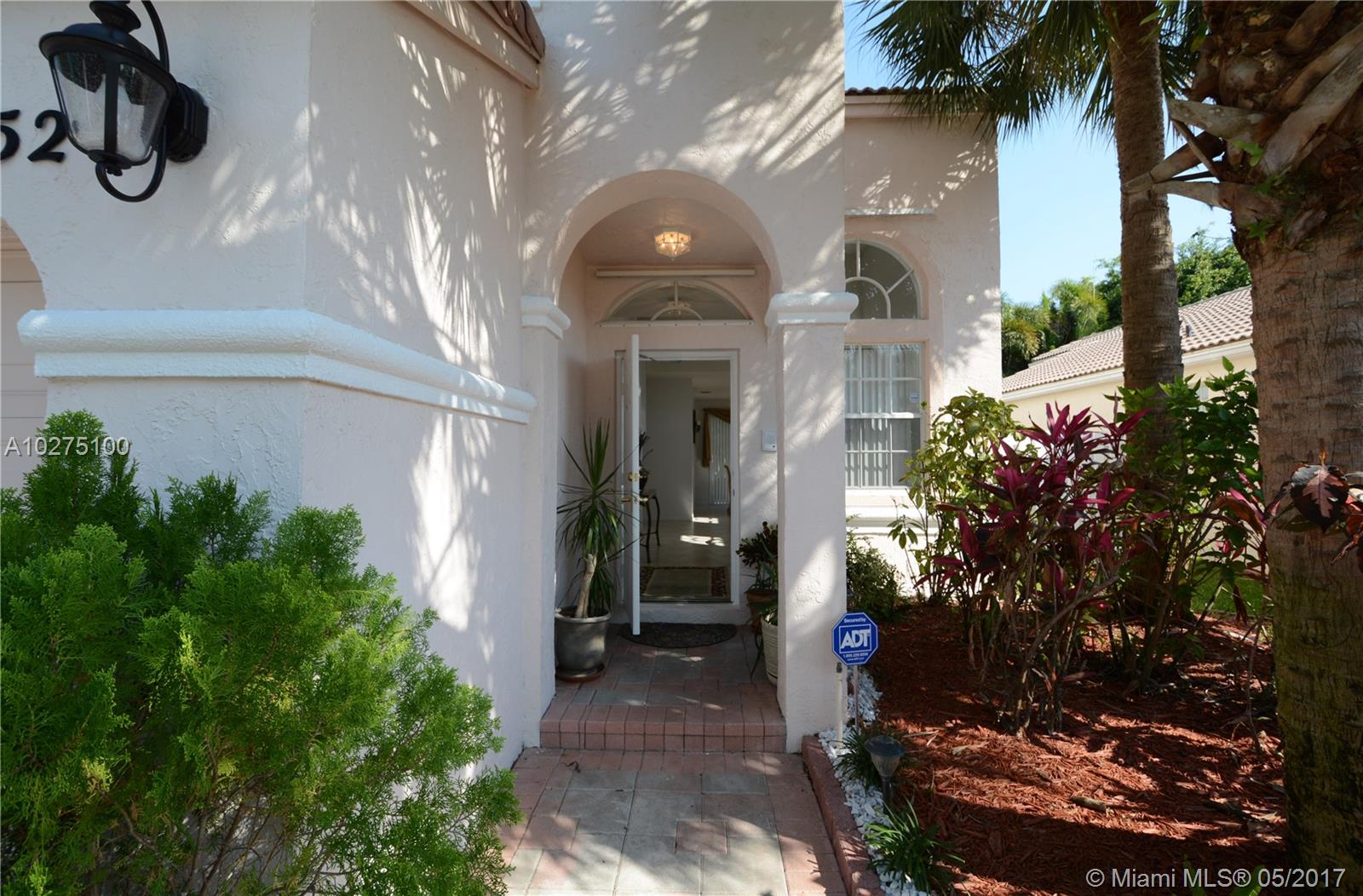 TOWNGATE - Residential