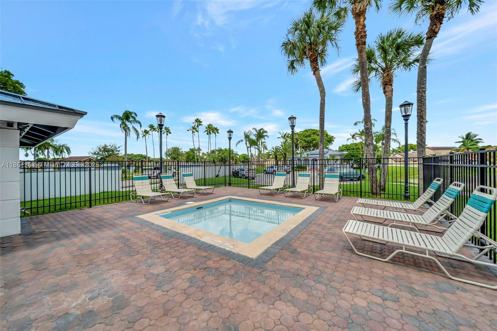 MOORS POINTE CONDO - Residential