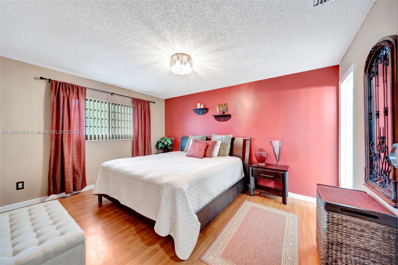 MOORS POINTE CONDO - Residential