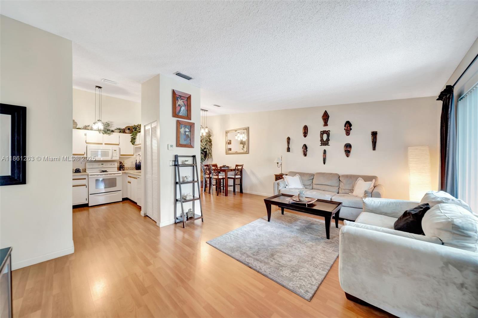 MOORS POINTE CONDO - Residential