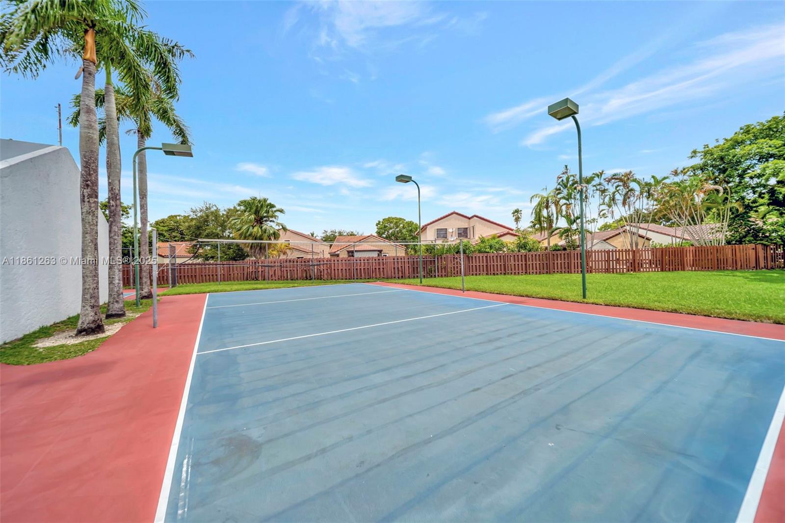 MOORS POINTE CONDO - Residential