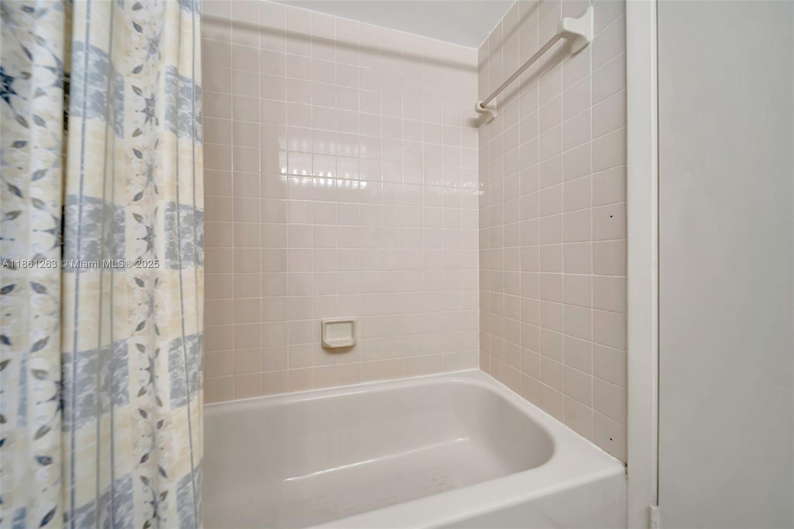 MOORS POINTE CONDO - Residential