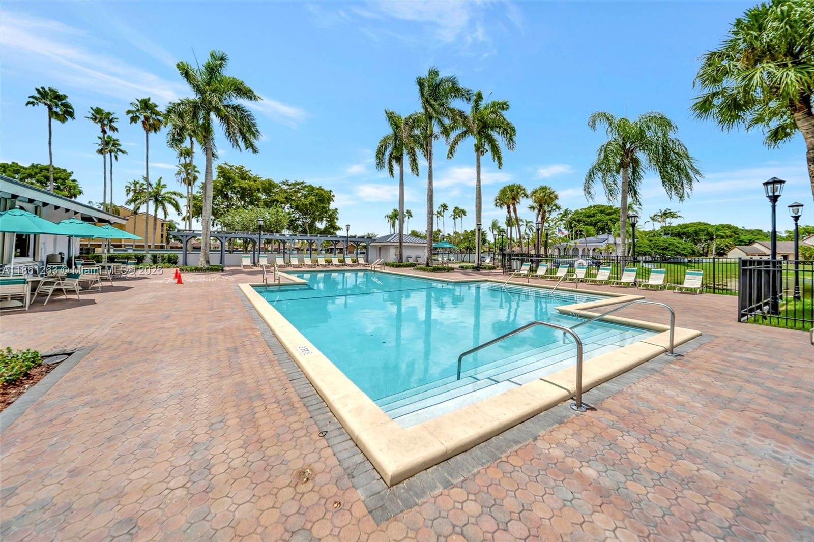 MOORS POINTE CONDO - Residential