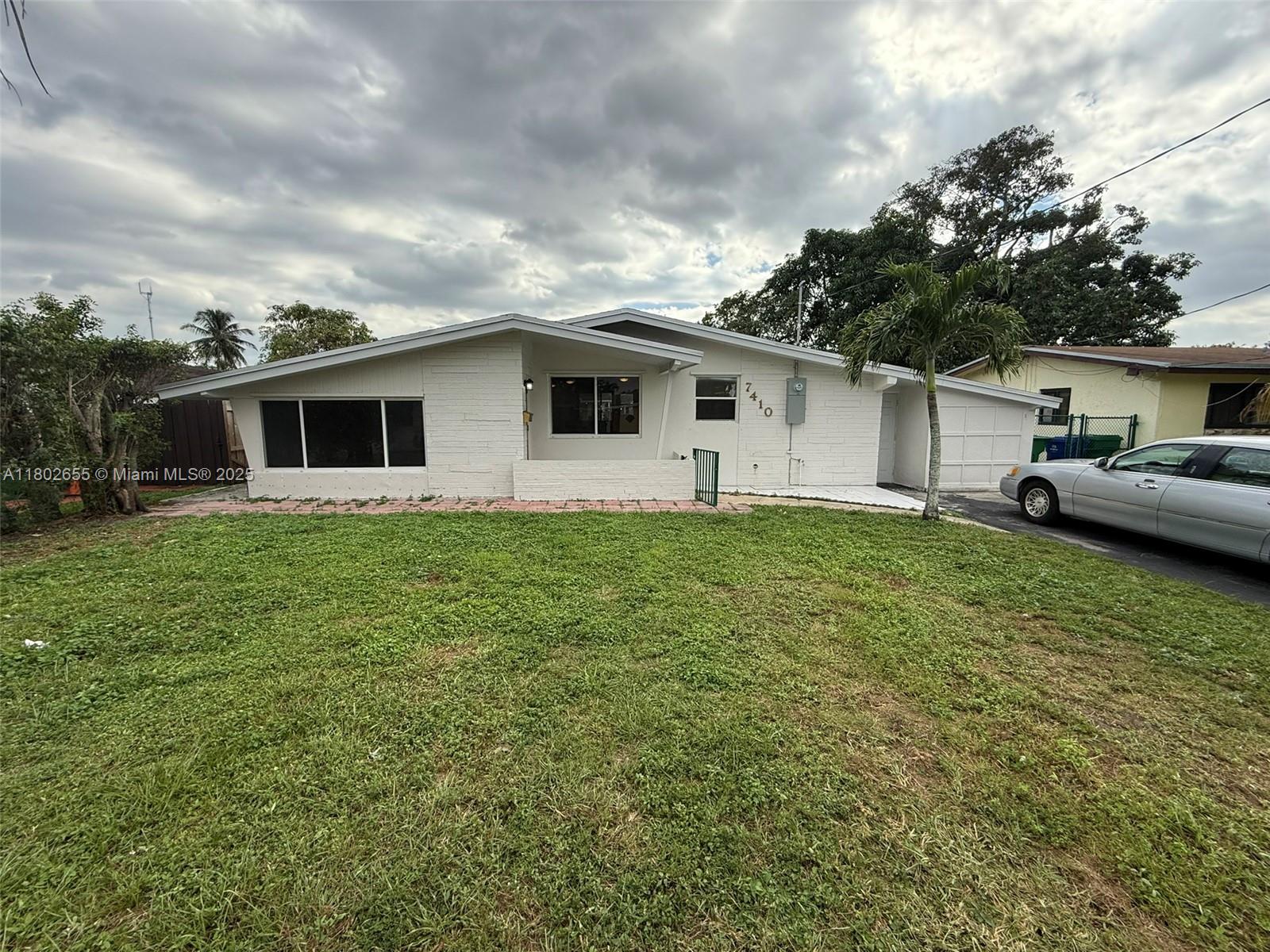 7410 Granada Blvd, Miramar, Broward County, Florida - 3 Bedrooms  
1 Bathrooms - 