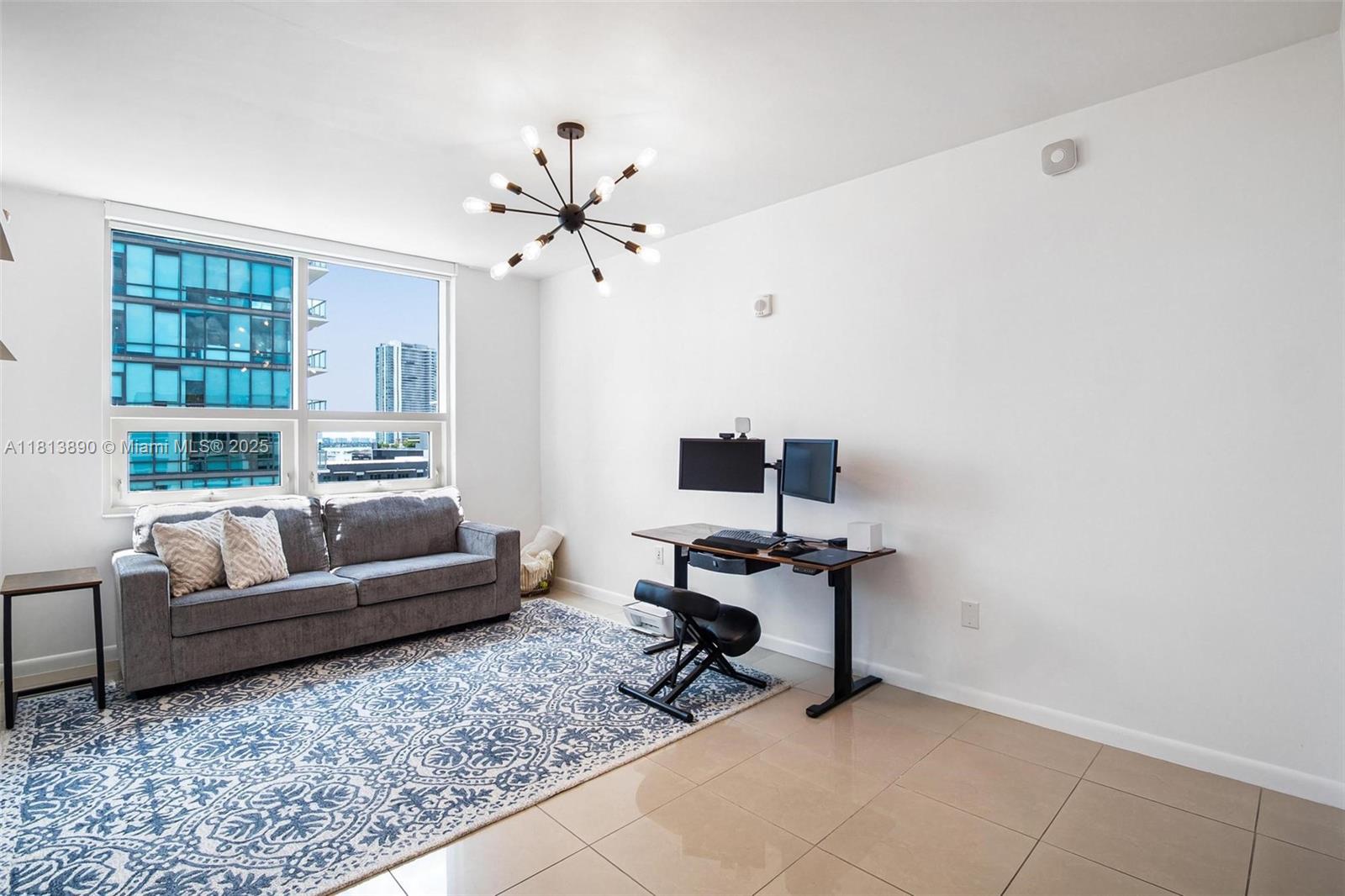 MIDBLOCK MIAMI CONDO - Residential