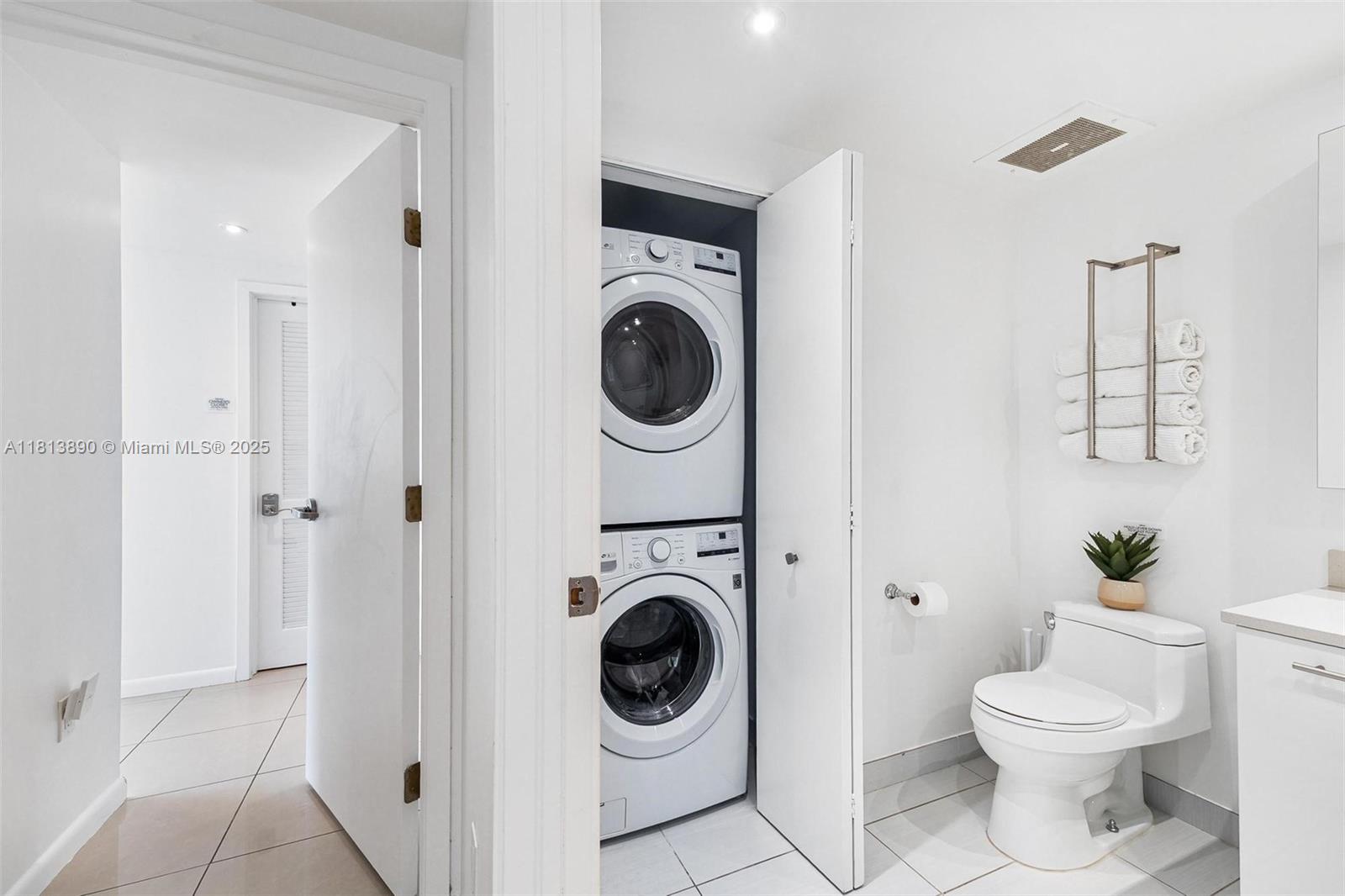 MIDBLOCK MIAMI CONDO - Residential