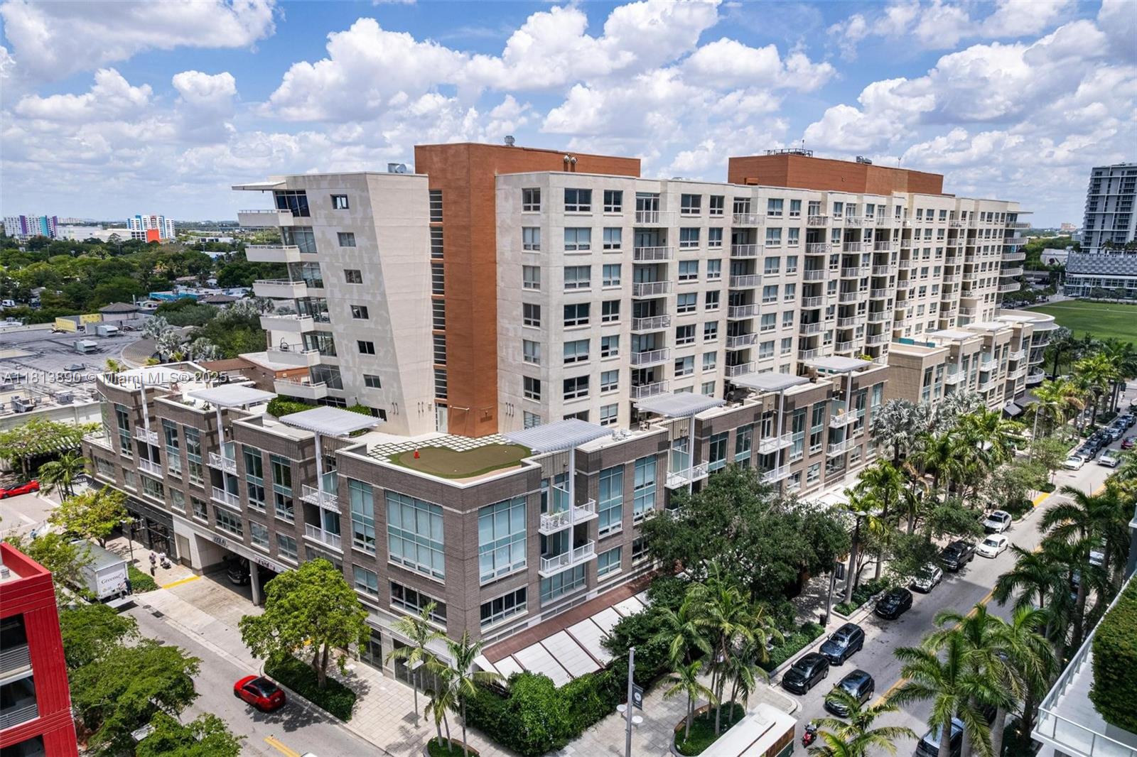 MIDBLOCK MIAMI CONDO - Residential