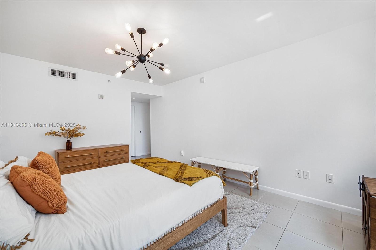 MIDBLOCK MIAMI CONDO - Residential